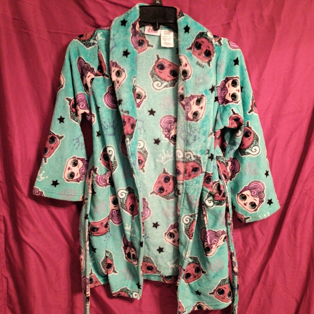LOL Robe - Picture 4 of 6